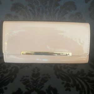 Aldo Nude Patent Clutch